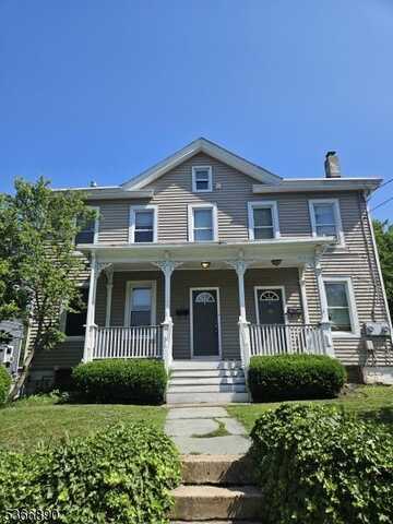 24 Pennsylvania Ave, Flemington, NJ 08822