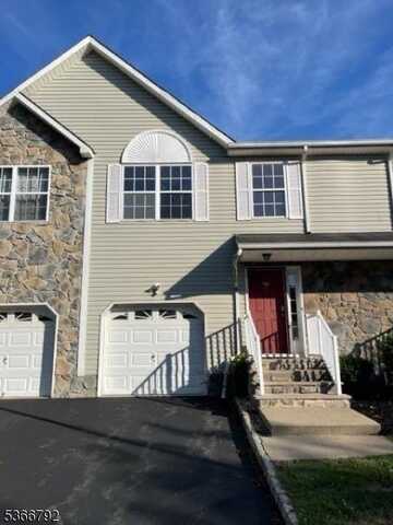 50 Victoria Dr, Franklin, NJ 08873