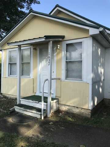 1637 Jackson Ave, Huntington, WV 25701