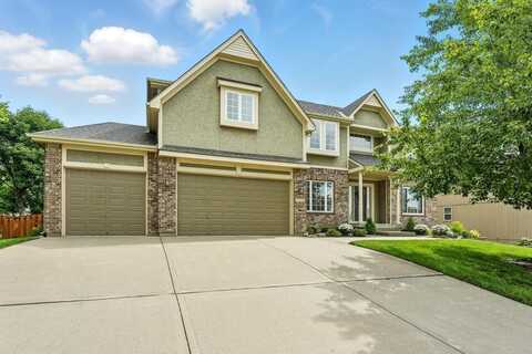 2312 NE Sweet Water Drive, Lees Summit, MO 64086