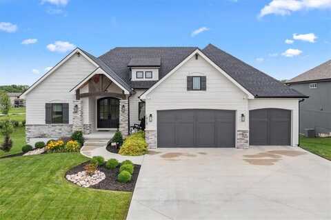 1013 Old Hickory Road, Greenwood, MO 64034