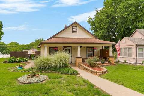 1141 Olive Street, Leavenworth, KS 66048