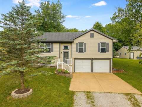 5488 SW Reed Lane, Trimble, MO 64492