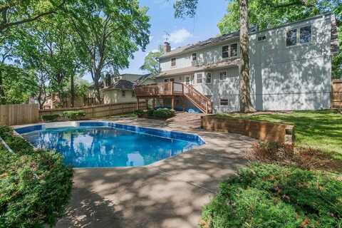 7030 Caenen Avenue, Shawnee, KS 66216