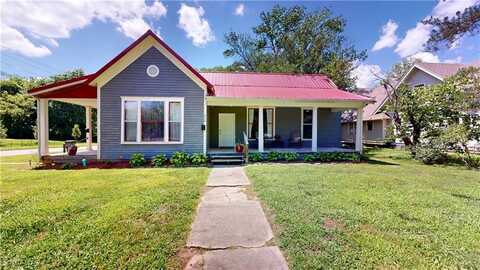 428 S Adams Street, Nevada, MO 64772