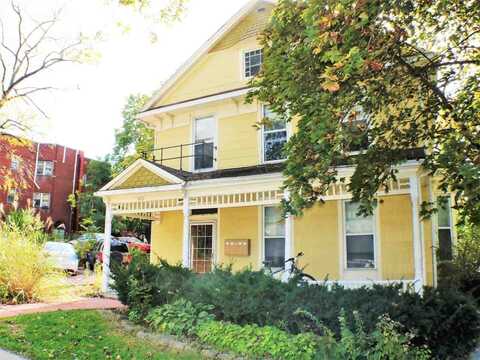 803 E College St, IowaCity, IA 52240