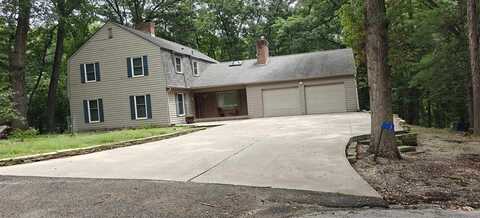 13 The Woods NE, IowaCity, IA 52240