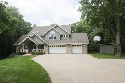 303 Knollwood Drive, Estherville, IA 51334