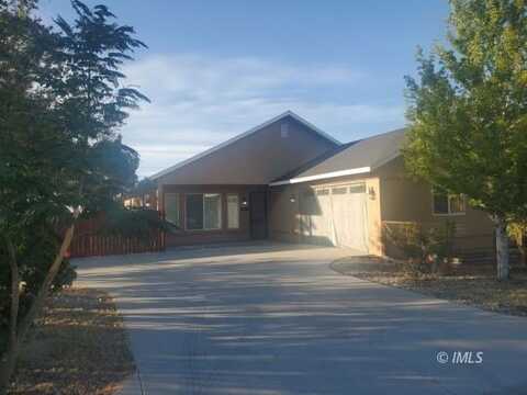 101 E Pangborn St, Lone Pine, CA 93545