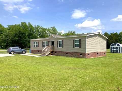 269 Batchelor Road, Richlands, NC 28574