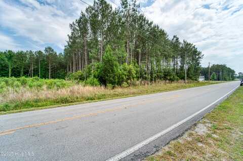 506 Parkertown Road, Hubert, NC 28539