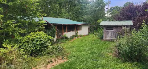 229 Obis Bowling Rd, Robbins, TN 37852