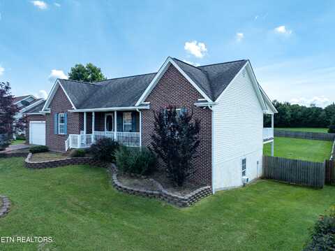 933 Mossy Grove Lane, Maryville, TN 37801