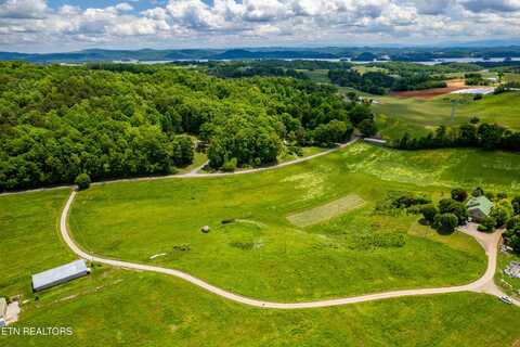 5r1 Greenlee Rd, Rutledge, TN 37861