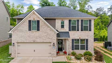 1618 Ridge Climber Rd, Knoxville, TN 37922