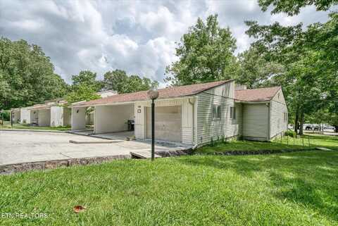 7000 Big Horn Drive, Crossville, TN 38572