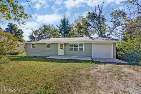 1700 E 1st St, Crossville, TN 38555