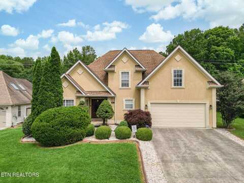 6813 Cardindale Drive, Knoxville, TN 37918