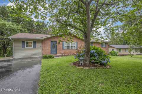 817 W Ridgecrest Drive, Kingston, TN 37763
