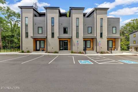 2942 All Saints Way, Knoxville, TN 37920
