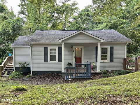 2517 Drinnen Rd, Knoxville, TN 37914