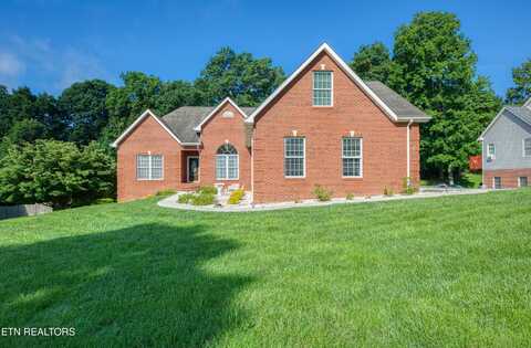 2150 Hirst Circle, Lenoir City, TN 37771