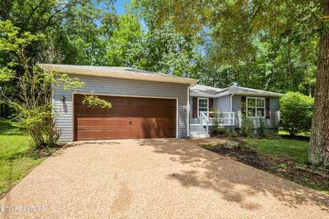 18 Newcom Court, Crossville, TN 38558