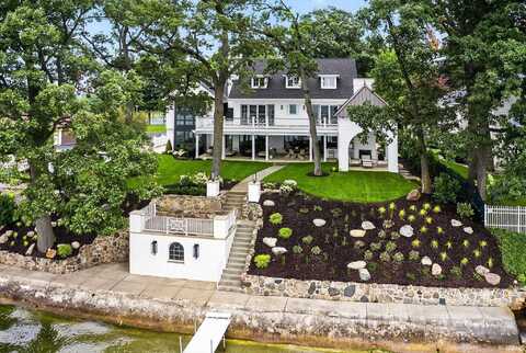 12265 N Ogden Point Road, Syracuse, IN 46567