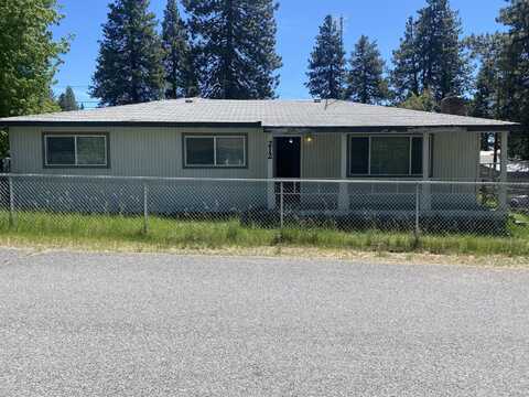 212 W Chocktoot Street, Chiloquin, OR 97624
