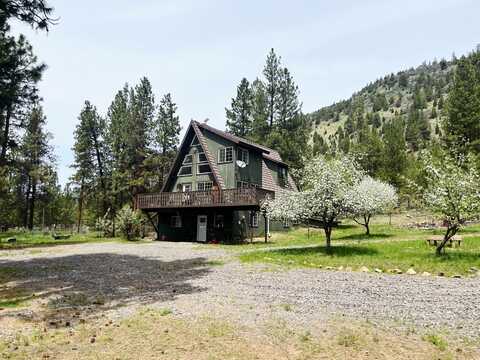 10211 Old Fort Road, Klamath Falls, OR 97601