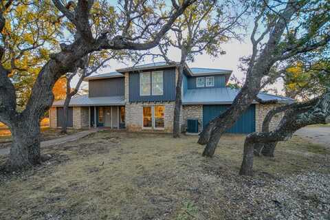 777 Black Jack Alley, Kerrville, TX 78028