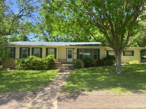 520 Cardinal Dr, Kerrville, TX 78028