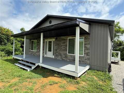 141 Hilltop Drive, Gallipolis Ferry, WV 25515