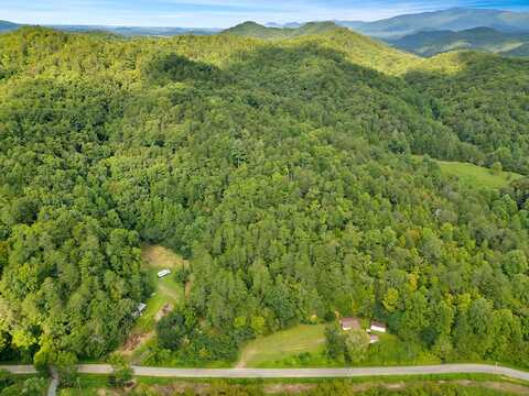 Bogard Road, Cosby, TN 37722