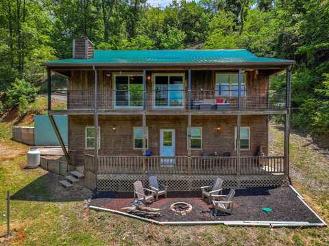 2759 Wildwood Road, Dandridge, TN 37725