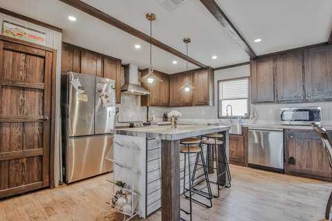 6718 E Ellis Street, Lubbock, TX 79407