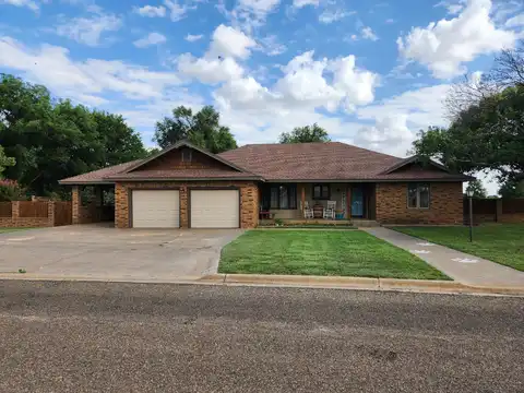 507 Mesa Drive, Plainview, TX 79072