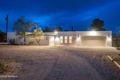 1048 La Quinta Street, Las Cruces, NM 88007