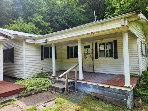 20610 STATE HWY 194 E, Fedscreek, KY 41524