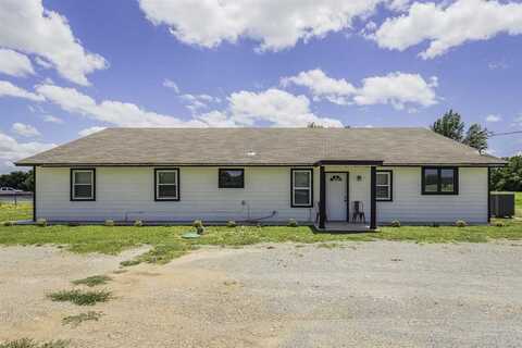 7709 NE Cache Rd, Lawton, OK 73507
