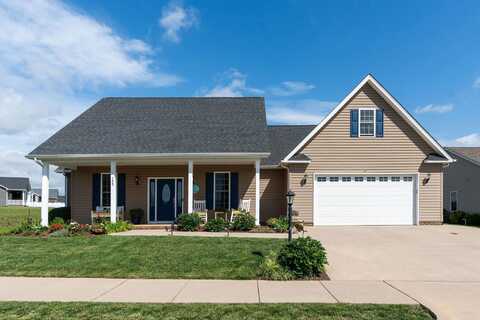 193 LOCUST GROVE LN, Stuarts Draft, VA 24477