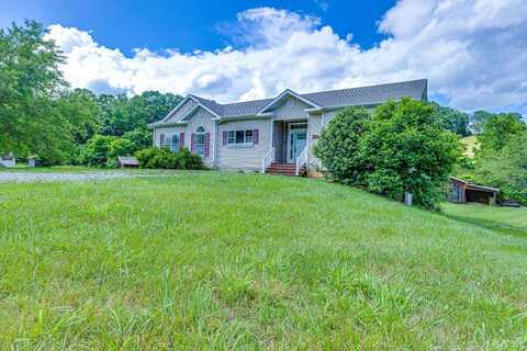 1121 Red Hill Road, Big Island, VA 24526