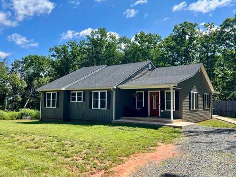 574 N Creek Rd, Appomattox, VA 24522