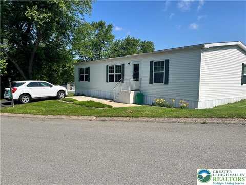 102 Restful Road, Allen Twp, PA 18067