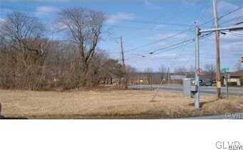 2952 N Cedar Crest Boulevard, White Hall, PA 18104