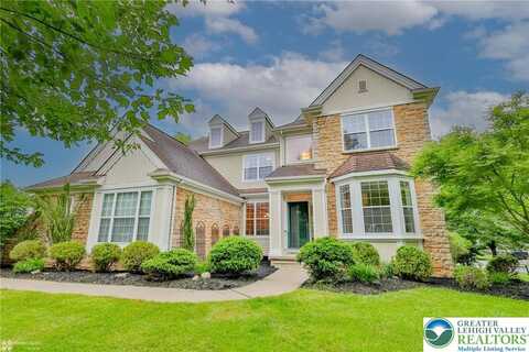 780 Ramblewood Drive, Fair Oaks, PA 18040