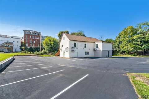 206 N Sargeant Stanley Hoffman Boulevard unit: 2, Lehighton Boro, PA 18235