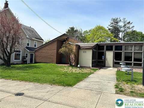 101 S Schanck Avenue, Pen Argyl Boro, PA 18072
