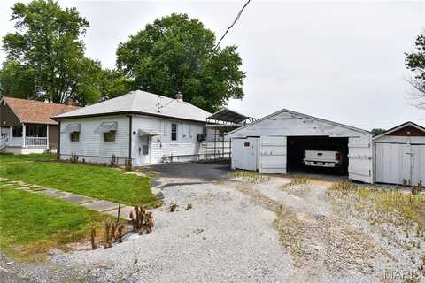 404 School Street, Wilsonville, IL 62093