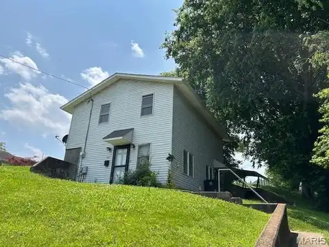 1515 N Water Street, Cape Girardeau, MO 63701
